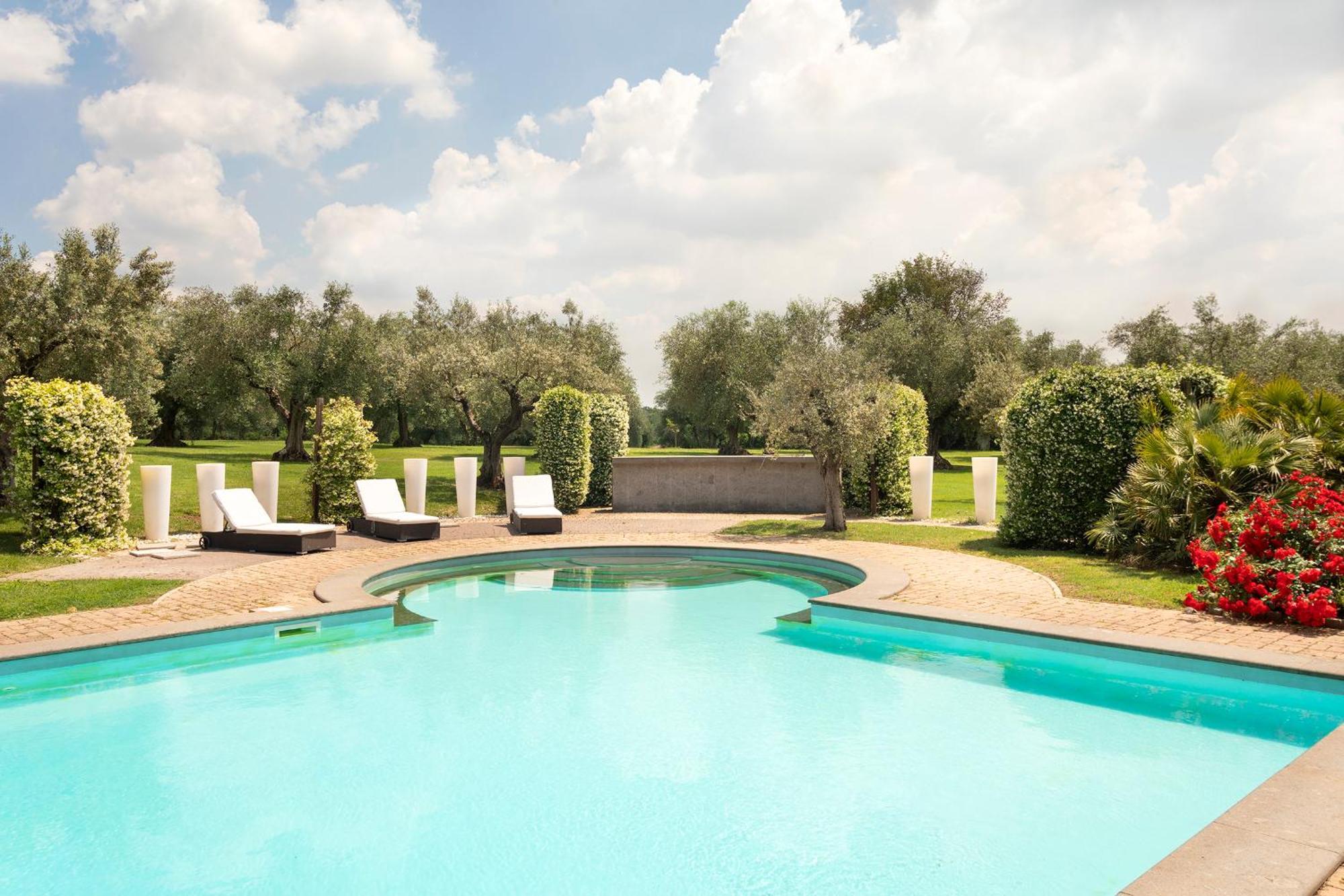 Villa In Via Della Marcigliana Casale Torre San Giovanni Luaran gambar