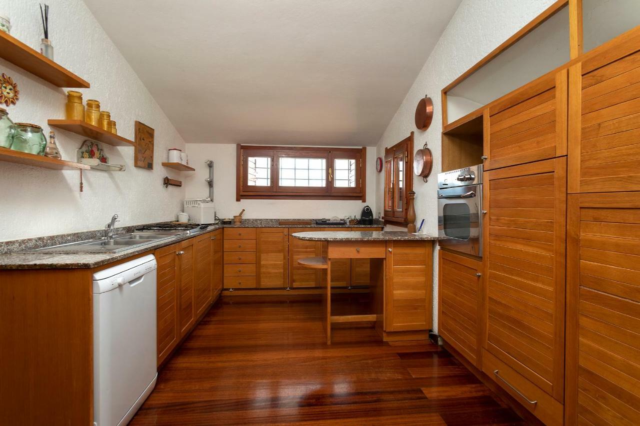 Villa In Via Della Marcigliana Casale Torre San Giovanni Luaran gambar