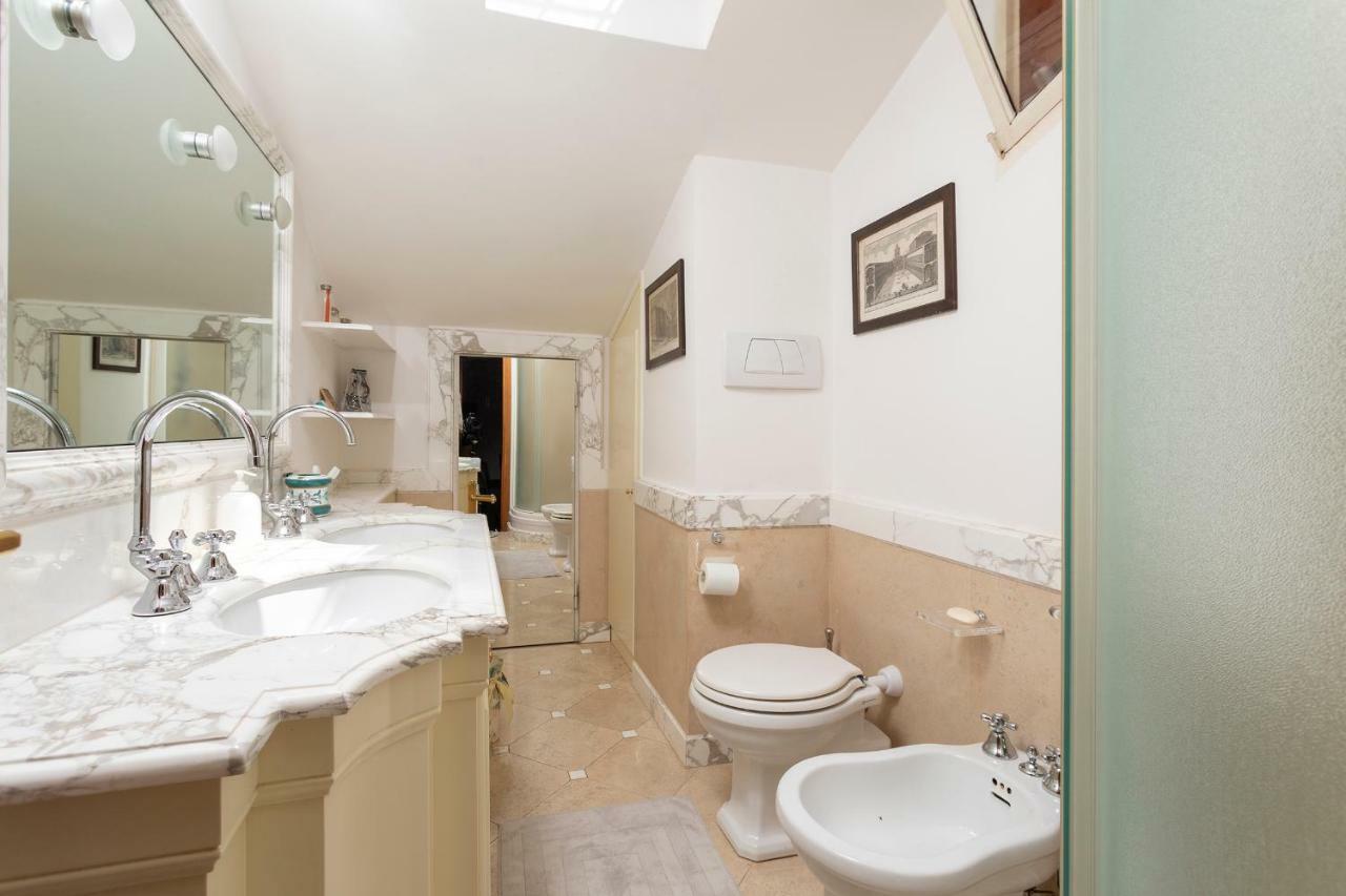 Villa In Via Della Marcigliana Casale Torre San Giovanni Luaran gambar