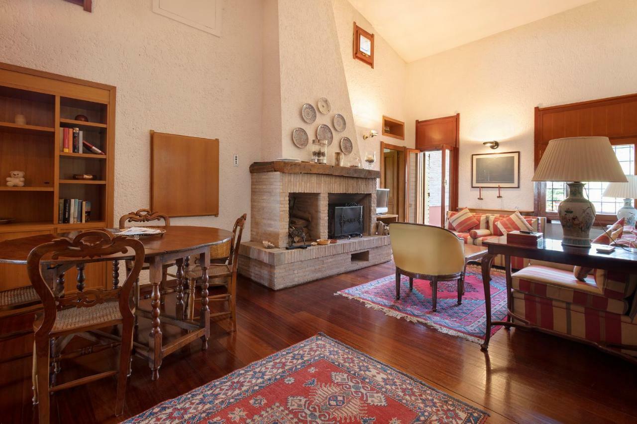 Villa In Via Della Marcigliana Casale Torre San Giovanni Luaran gambar